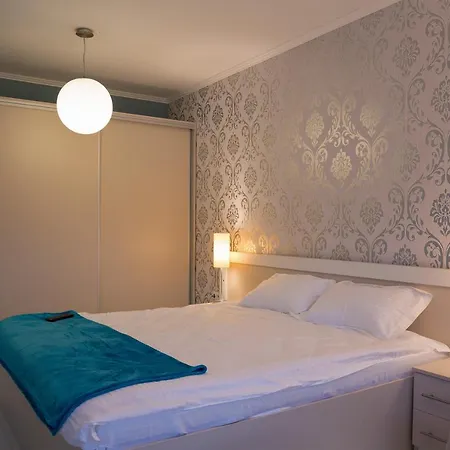 Lara Luxury B20 Апартаменти *