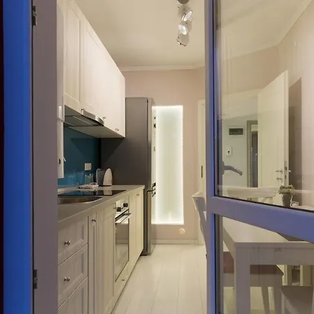 Lara Luxury B20 Апартаменти *